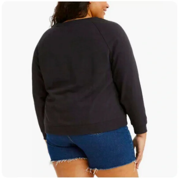 Levi's Plus graphic relaxed sweatshirt in black, size 1X - Picture 6 of 7